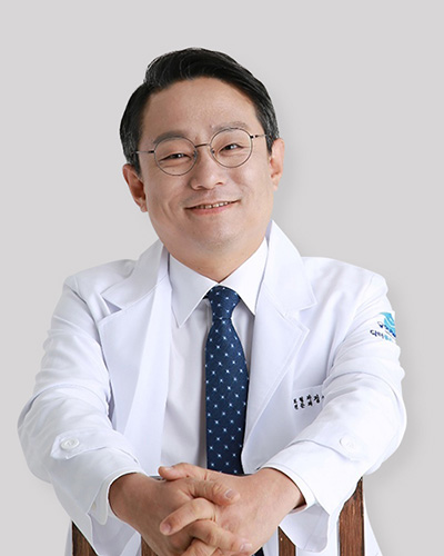 금동이가나란이 테스트 담당자 대표원장 프로필 - 보철과 전공, 원광대학교 치의학 박사, 한양대학교 의료원 보철과 인턴·레지던트